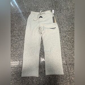 Fear of God Essentials Light Gray Sweatpants Relaxed Large size